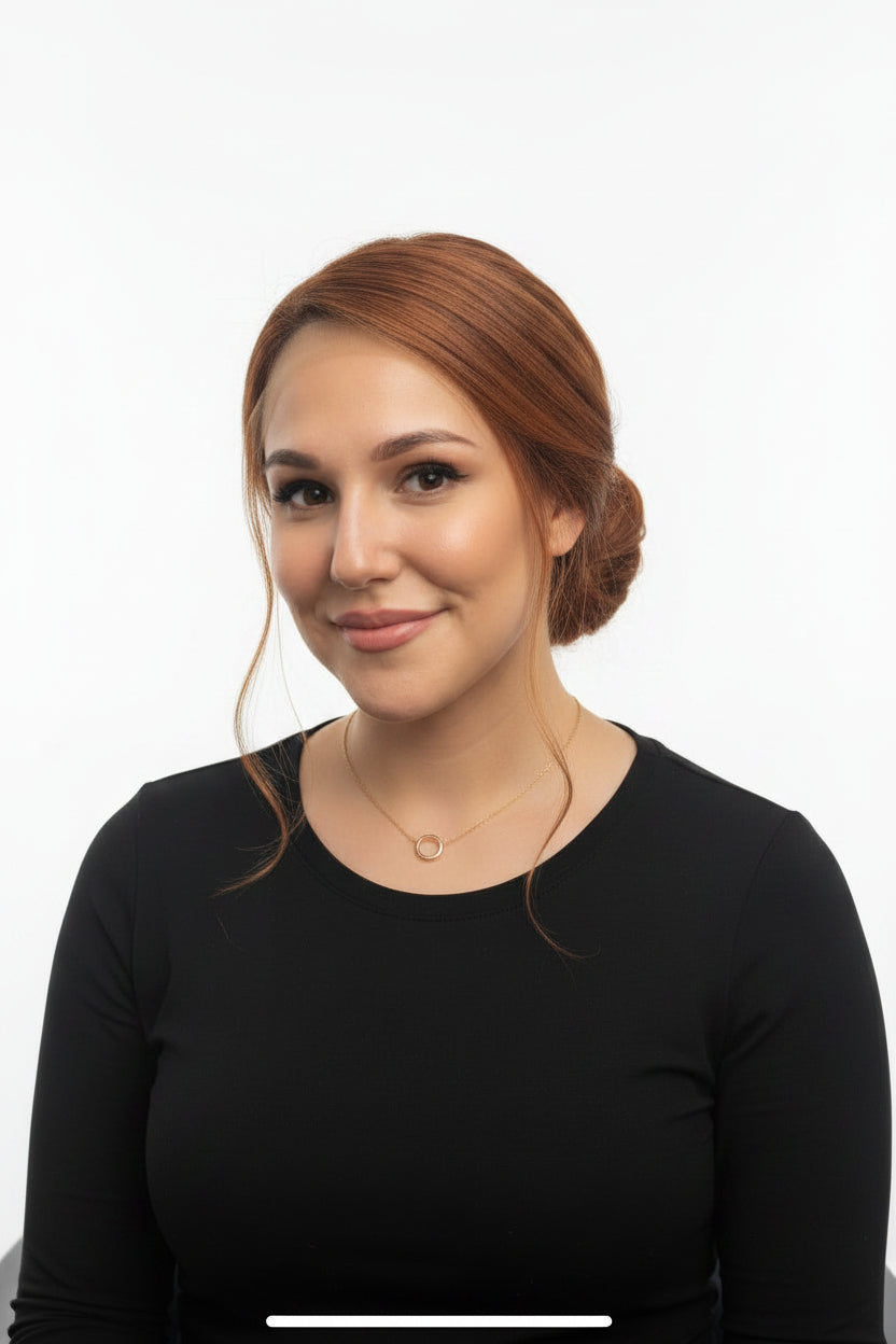 Worn styling
Sophisticated look with highlights