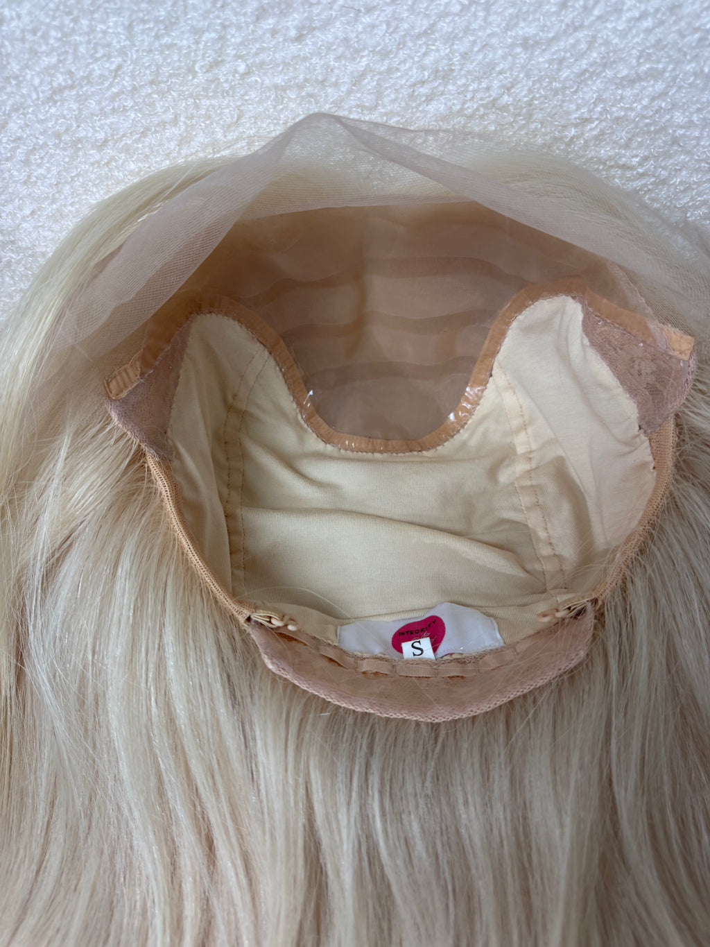Pillow Talk™ Blonde | 14" Human Hair Wig